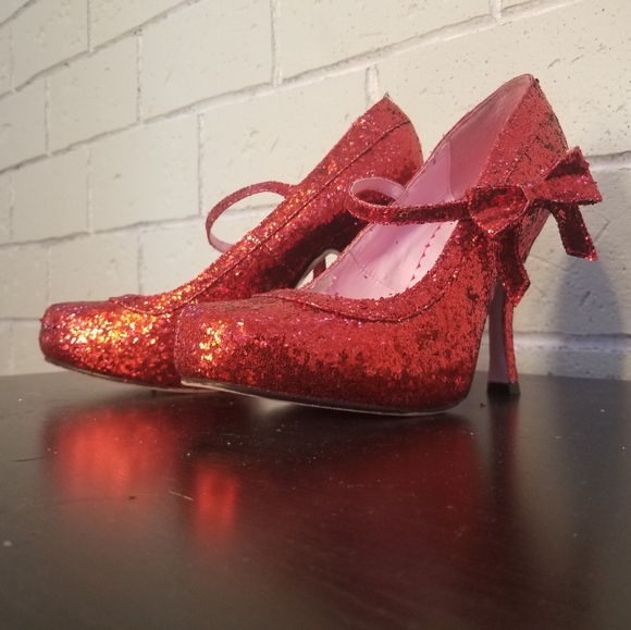 Leg Avenue Shoes Shoes - Ruby Red Pumps